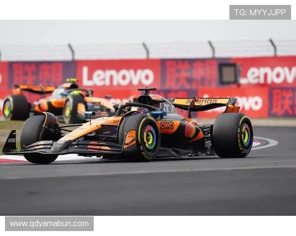 F1赛季激烈争夺继续 红牛车队再次强势领跑 赛道战况精彩纷呈