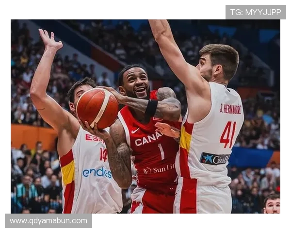 篮球世界杯：中国男篮逆转胜利晋级八强 创历史新篇章