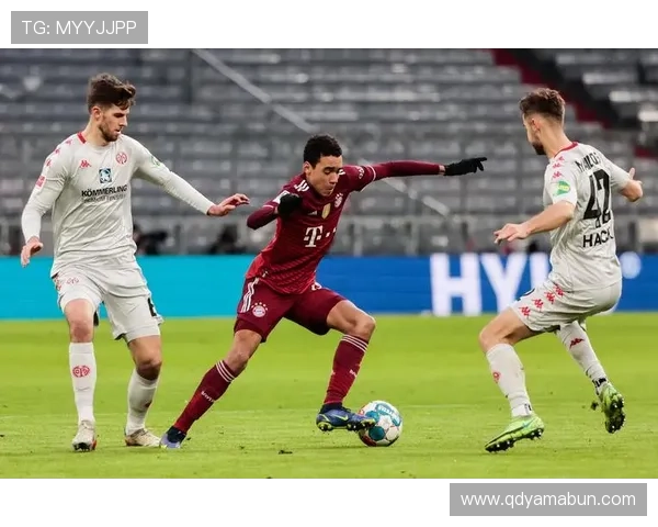 美因茨05俱乐部的崛起之路与德甲赛场上顽强拼搏的精神探索